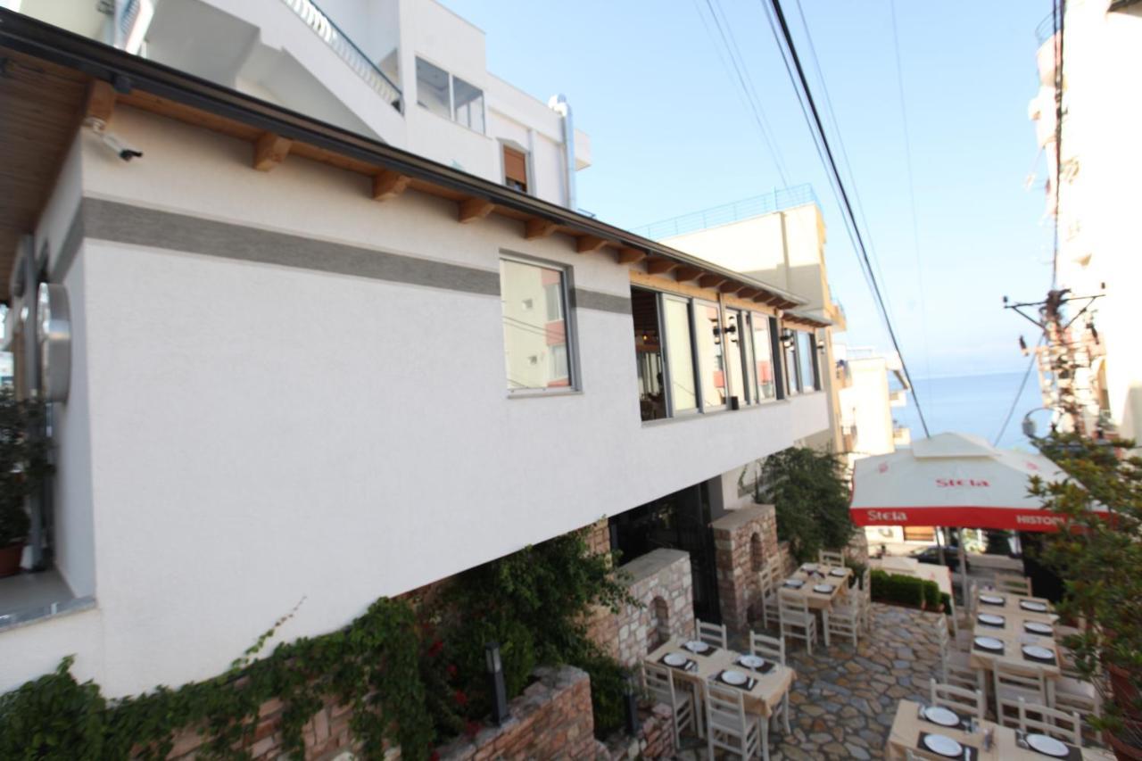 Hotel Prishtina Sarande Bagian luar foto